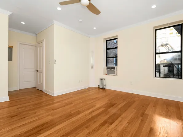 15 Crown St APT 5C, Brooklyn, NY 11225