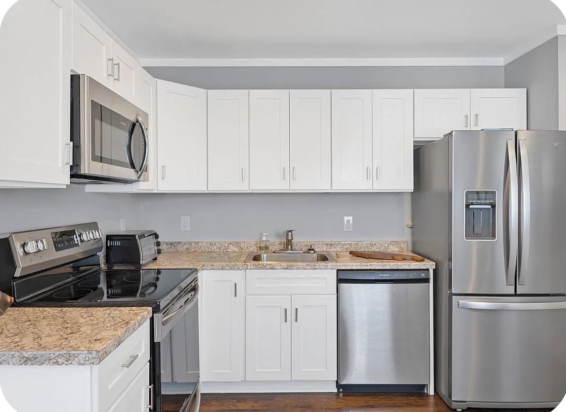 3 bed, 1.5 bath, 1280 sqft, $2,950 — Photo 1