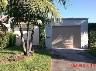 412 Hawthorne Ct, Indian Harbour Beach, FL 32937