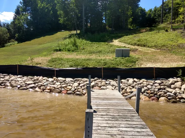 8674 W Black Ln, Cheboygan, MI 49721