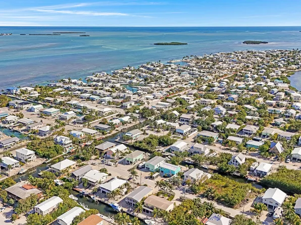 22933 Buccaneer Ln, Cudjoe Key, FL 33042
