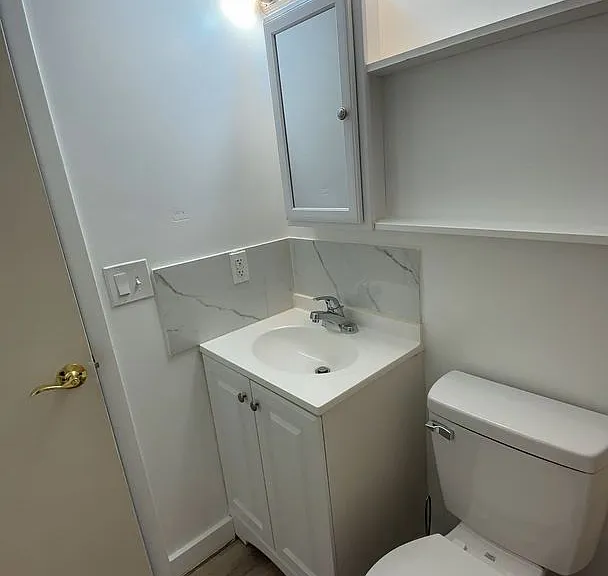 1396 Hunters Rd #G — Photo 12