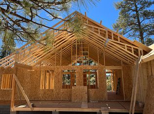 2239 Fairway Dr, Overgaard, AZ 85933