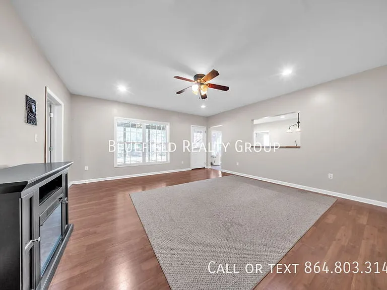 417 Summergreen Way — Photo 13