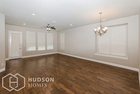 3rd image of 14917 Belclaire Ave