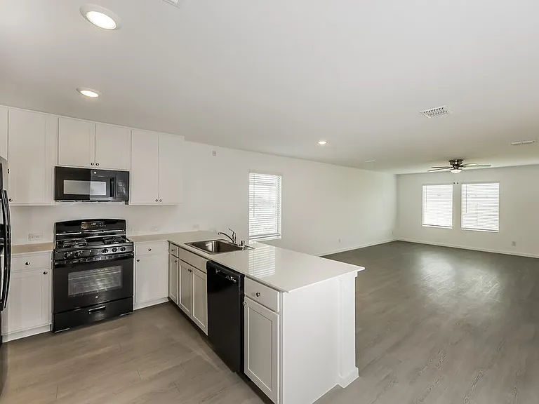 1426 Merlin Bluff St — Photo 8