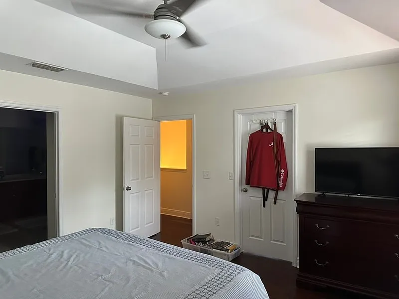 Brighton Unit 4304 — Photo 2