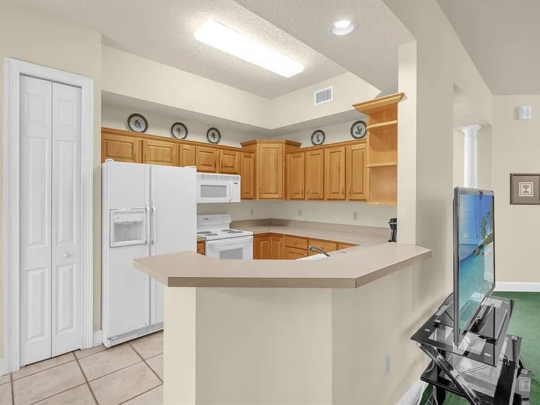 202 Camino Real Blvd #202 — Photo 11