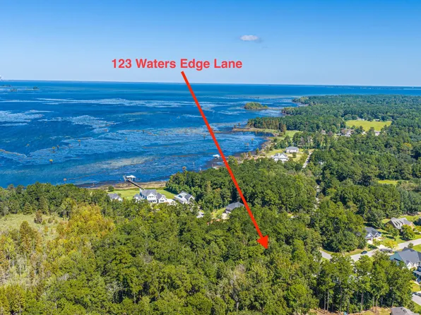 123 Waters Edge, Moncks Corner, SC 29461