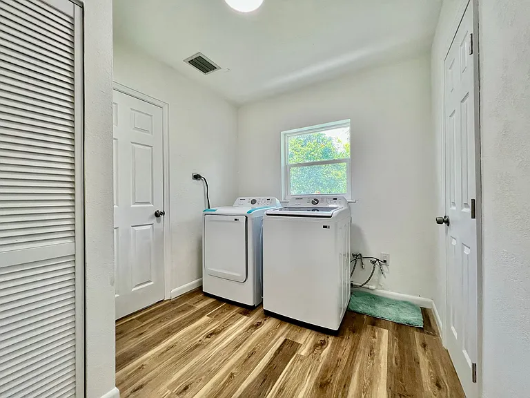 8550 NE 8th Ct #8550 — Photo 16