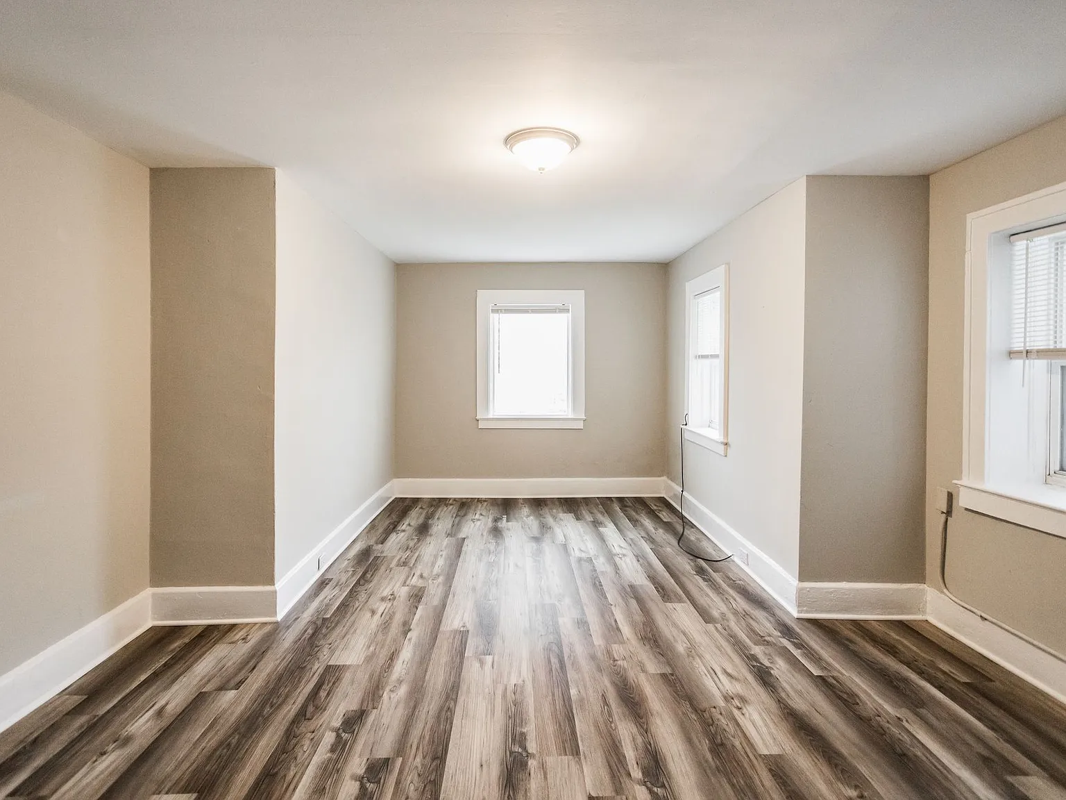 73 East Palmer Street — Photo 4