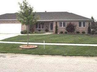 923 Waterford Ct, Wilmington, IL 60481