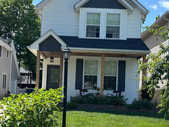 226 Heritage Ln, Carmel, IN 46032