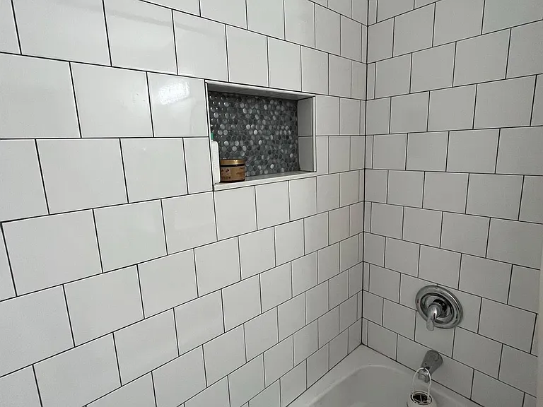 2511 E Stassney Ln — Photo 20