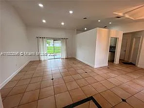 4203 NW 54th St — Photo 6