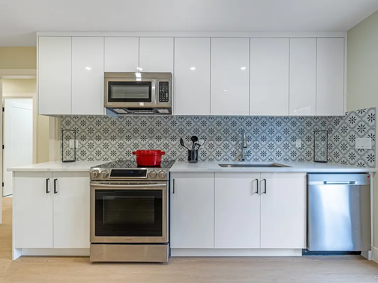 8926 Shepherd Way #UPPER HOUSE — Photo 6