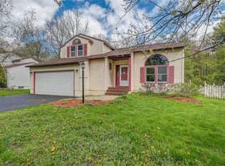 5971 Jerusalem Dr, Cicero, NY 13039