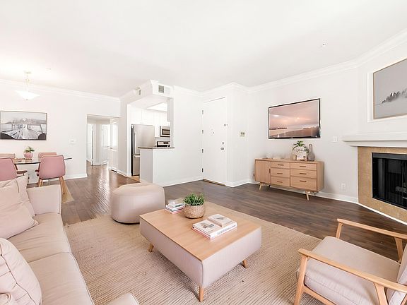 5th image of 4560 Coldwater Canyon Ave APT 303