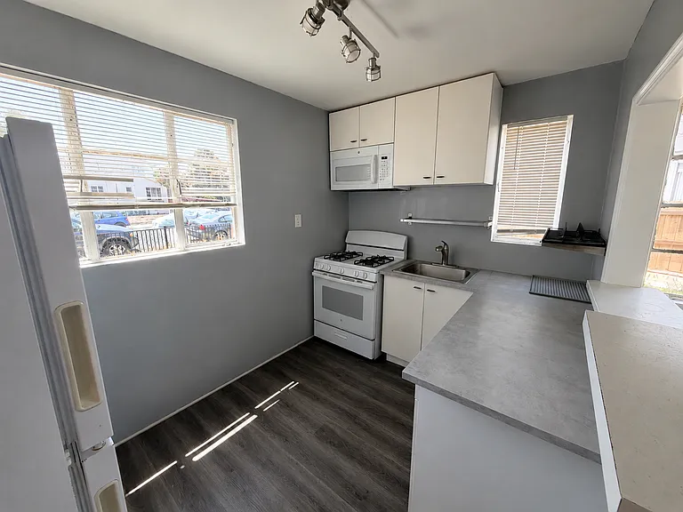 56 Kelly St #6550 — Photo 4