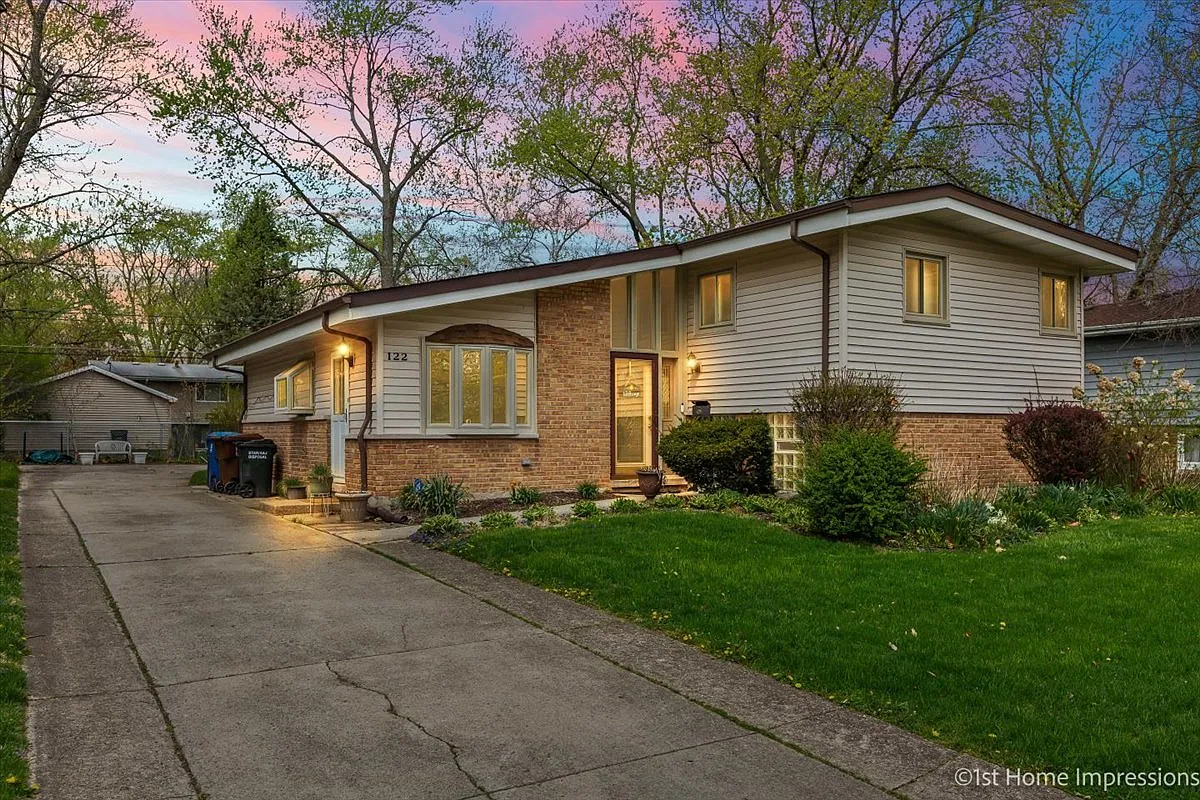 122 Warwick St photo 1