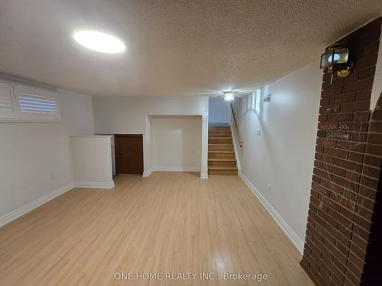 223 Elmwood Rd — Photo 27