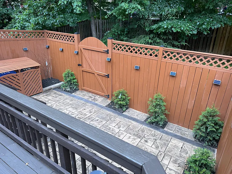 7315 Golden Horseshoe Ct — Photo 10