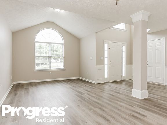 4th image of 1360 Pinebreeze Ct