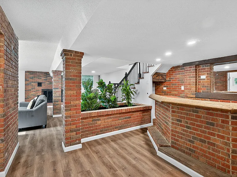2544 Spring Forest Rd — Photo 46