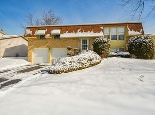 17785 Arlington Dr, Country Club Hills, IL