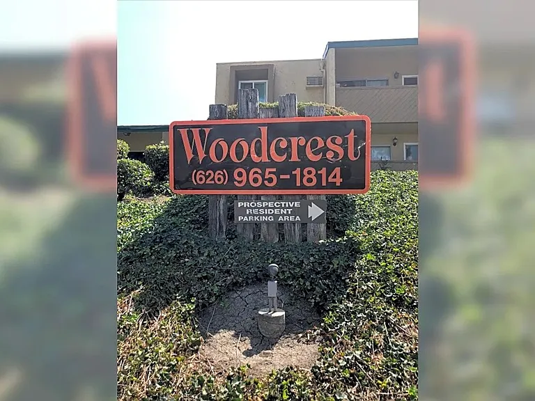 WOODCREST APARTMENTS — Photo 10