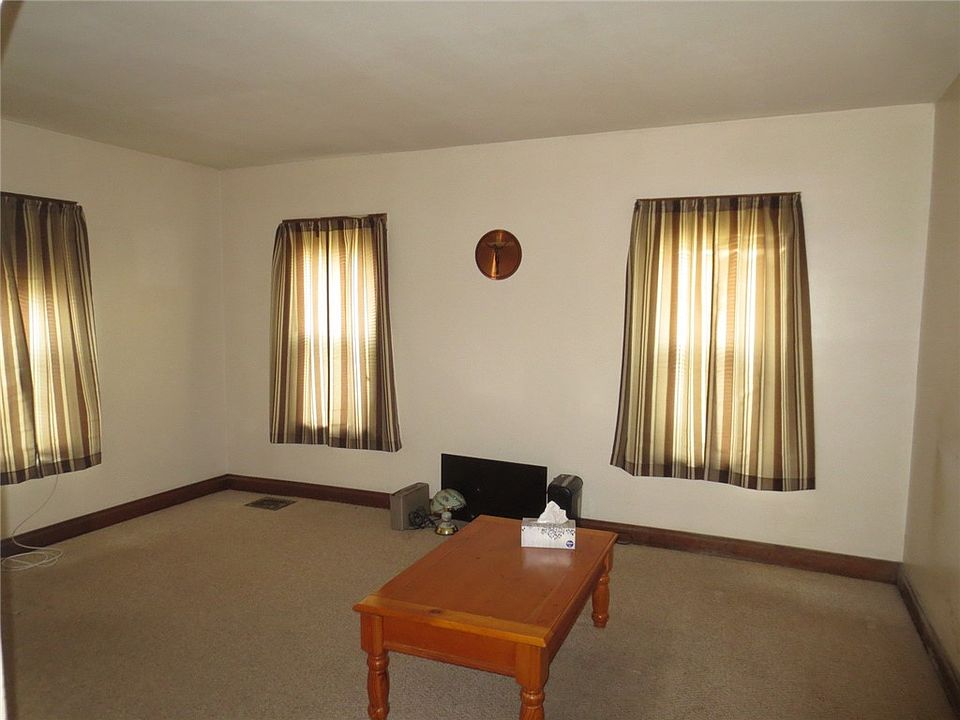 48 Shuler St, Lyons, NY 14489 Zillow