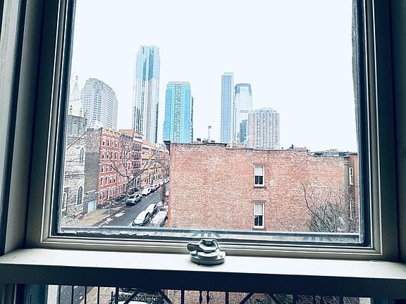 5th image of 214 Warren St APT 4B