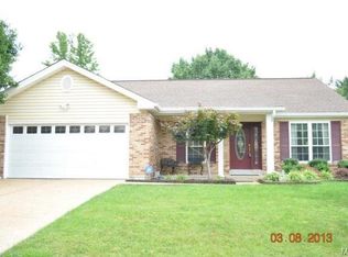 1420 Cedar Bluff Dr, Ballwin, MO
