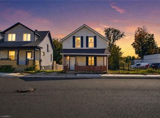 256 Dundas St, Woodstock, ON N4S1B1
