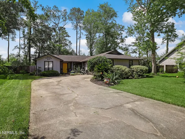 8088 HONEYSUCKLE Lane, Jacksonville, FL 32244