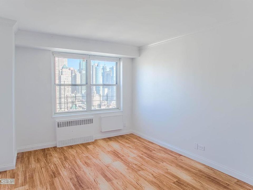 1st image of 747 10th Ave APT 20D
