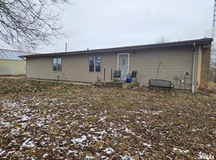 3115 Central Point Rd, Cantrall, IL 62625