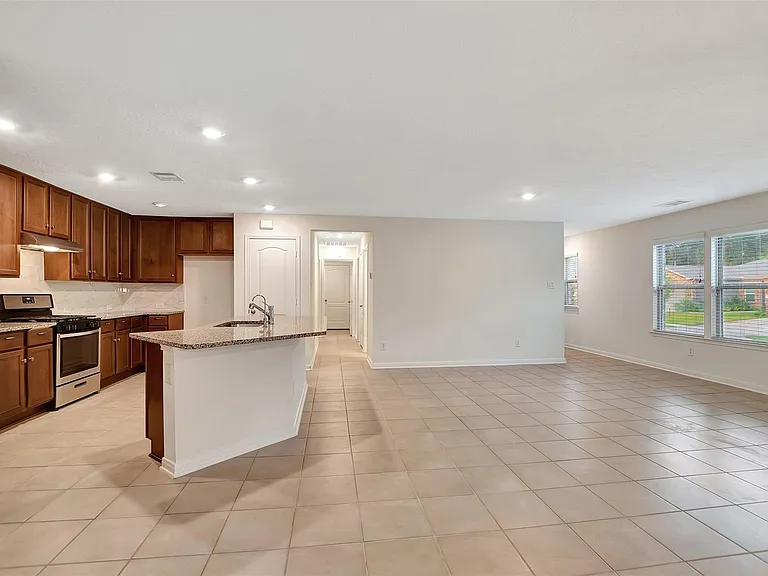 9403 Castillo Ct — Photo 11