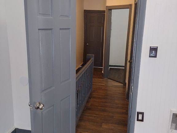 4th image of 654 E Ontario St Floor 2