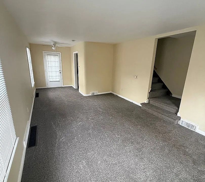 1st image of 807 E 34th St #12