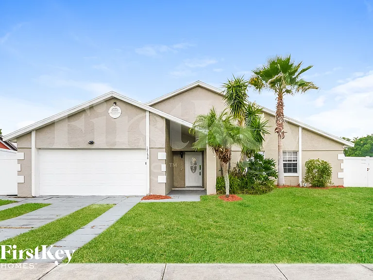 12126 Dakota Woods Ln — Photo 1