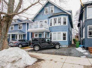 1637 Chestnut St, Halifax, NS B3H3T3