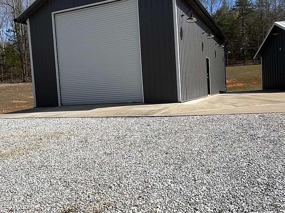 5th image of 1596 Kirk Langford Rd