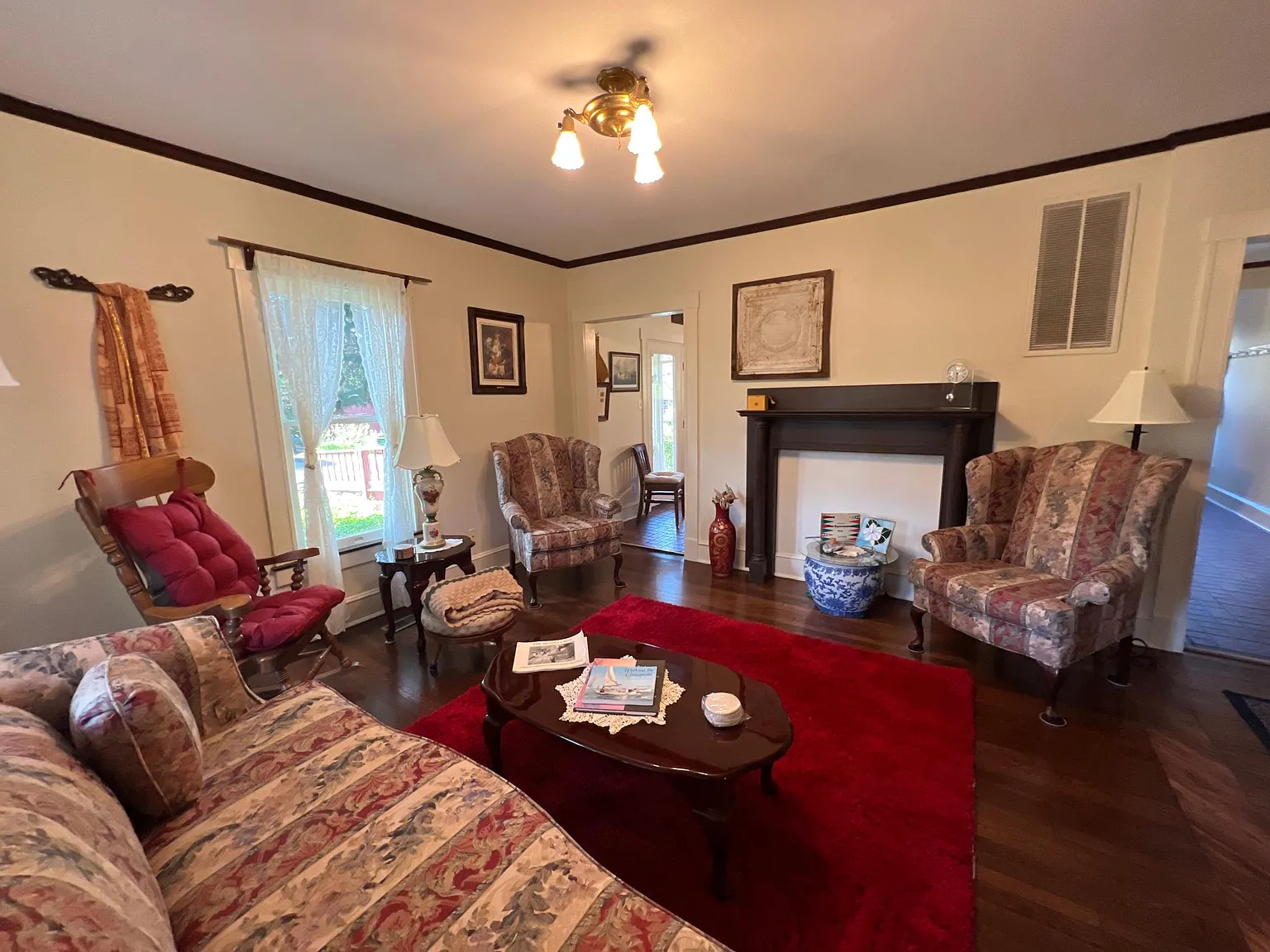 3 bed, 1500 sqft, $4,000 — Photo 3