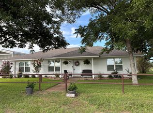 8652 State Highway 111 E, Yoakum, TX 77995