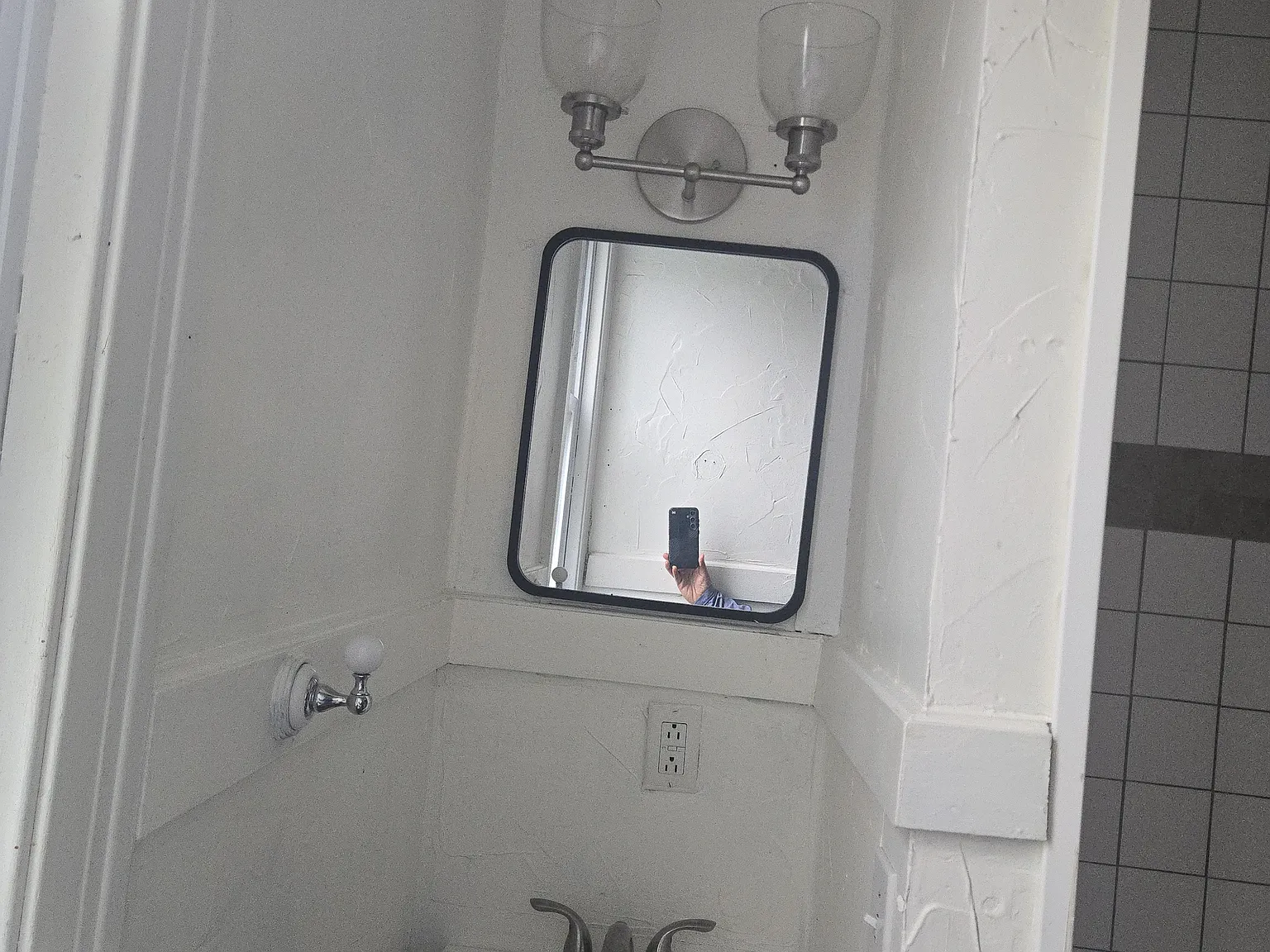 2 bed, 900 sqft, $1,350 — Photo 3