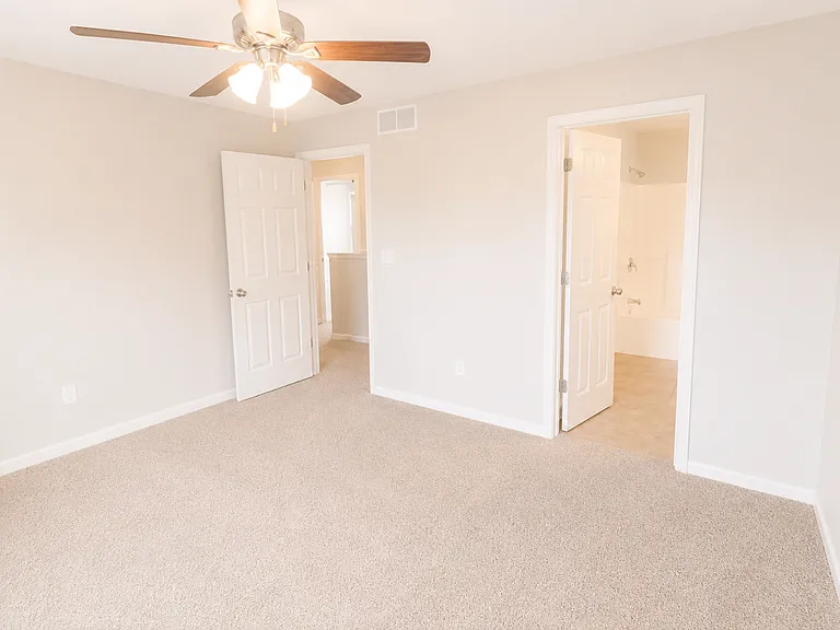 4005 Snowy Owl Dr — Photo 18