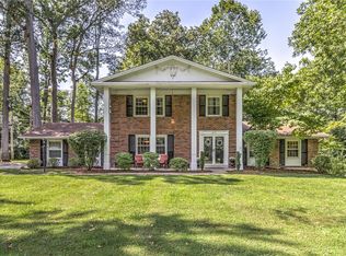 675 Country Manor Ln, Saint Louis, MO 63141