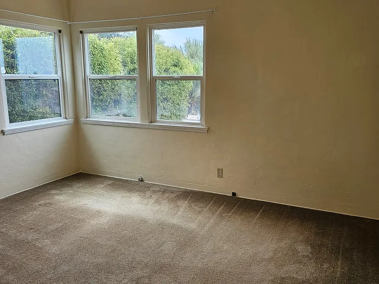 5728 Adelaide Ave — Photo 28