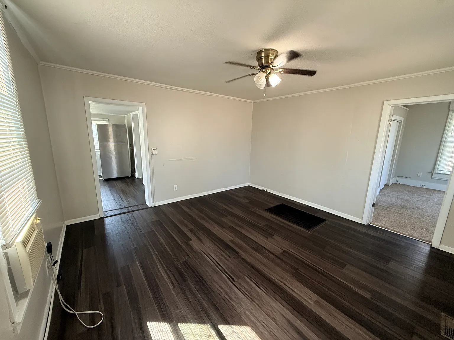 2 bed, 1.0 bath, 980 sqft, $825 — Photo 3